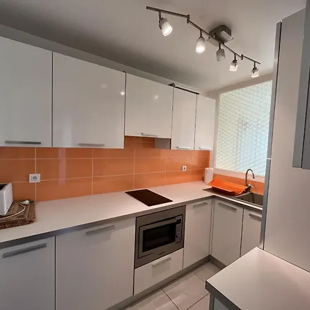 Apartment Magnifique T2, Proche Gare Tgv, Proche De Sa Saint-Raphael (Var)