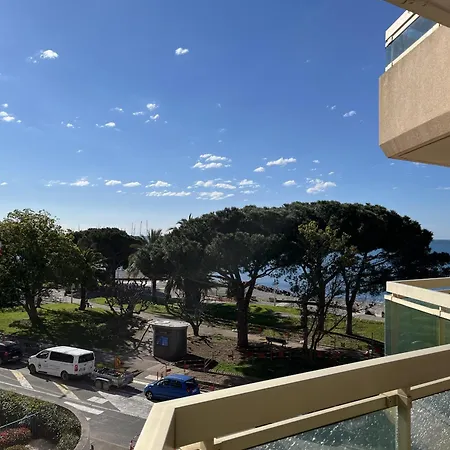Magnifique T2, Proche Gare Tgv, Proche De Sa * Saint-Raphael (Var)